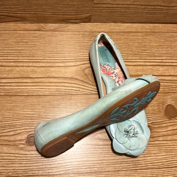 Size 6.5 Born Leather Ballet Flats - Picture 4 of 5
